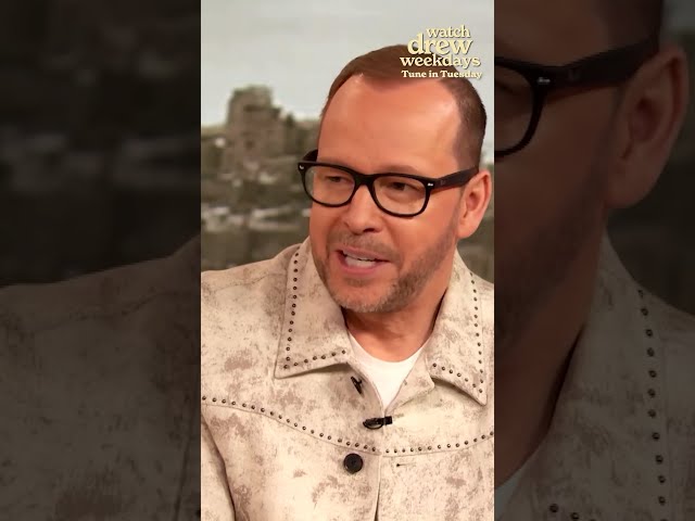 Donnie Wahlberg Sleeps Next to Wife Jenny McCarthy via FaceTime | The Drew Barrymore Show