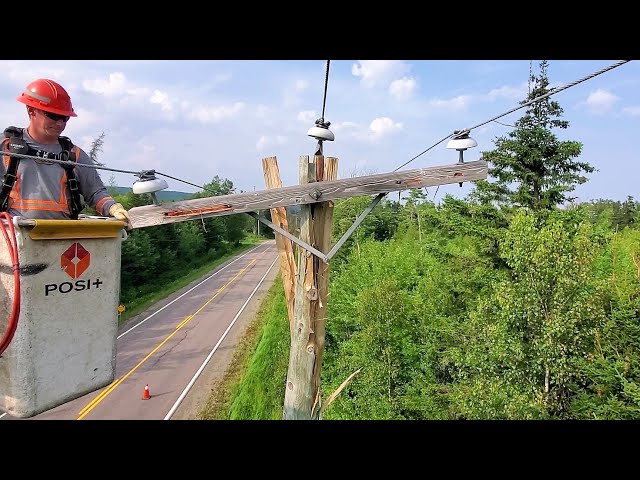 What happens when lightning hits a power pole ??