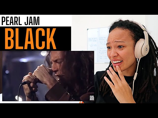 His Voice! Full of pain yet beauty 😩| Pearl Jam - Black (MTV Unplugged) [REACTION]