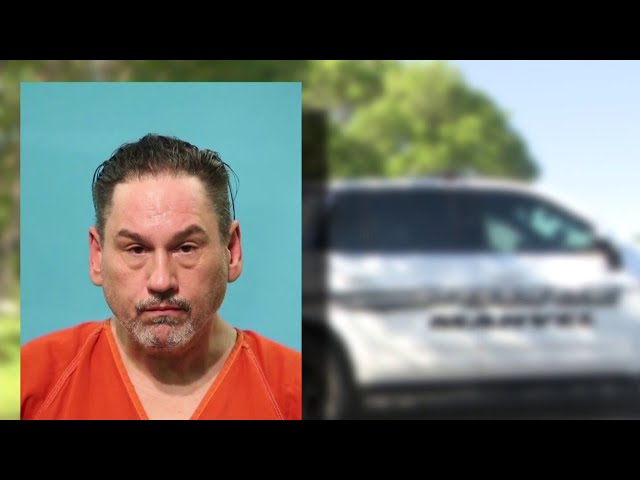 Houston elementary school teacher accused of soliciting 15-year-old for sex, having child porn o...