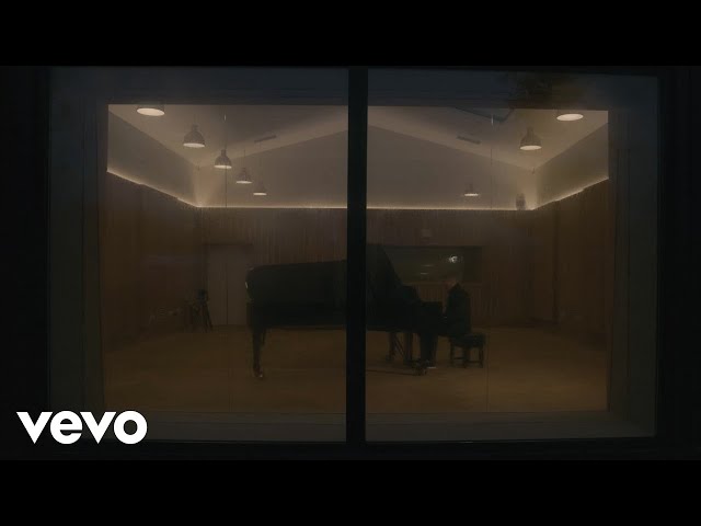 Max Richter - SLEEP: Return 2 (song) [Piano Short Edit] Visualizer