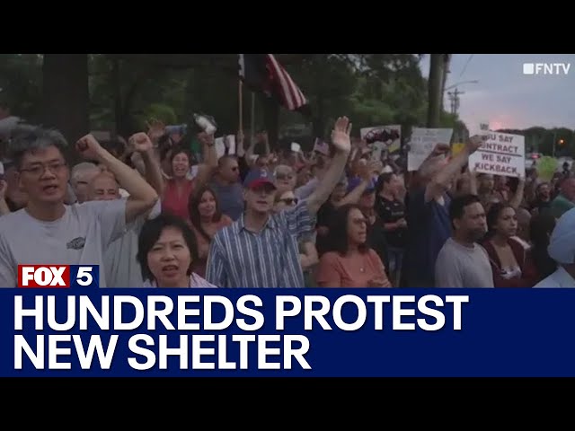 NYC migrant crisis: Hundreds protest new shelter