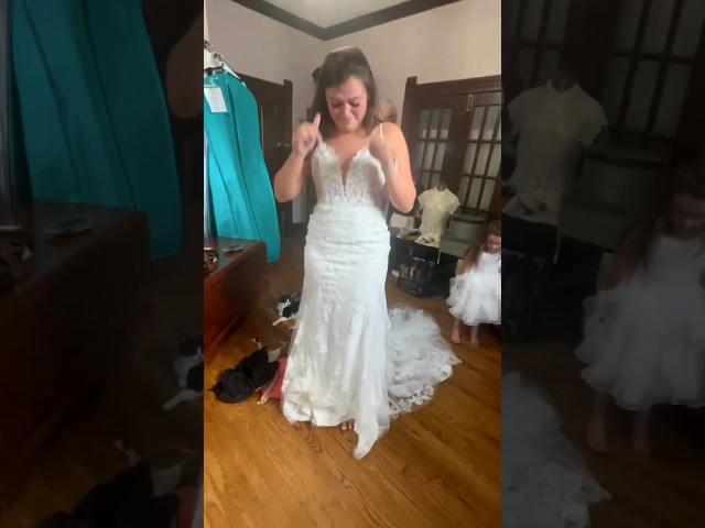 Her wedding dress had an unexpected surprise ❤️
