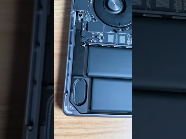 Peek inside the new M2 MacBook Pro