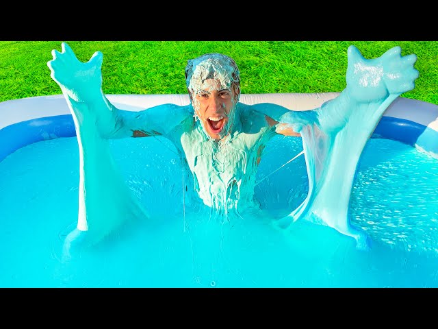 THE WORLD'S LARGEST SLIME / GIANT SLIME POOL !!