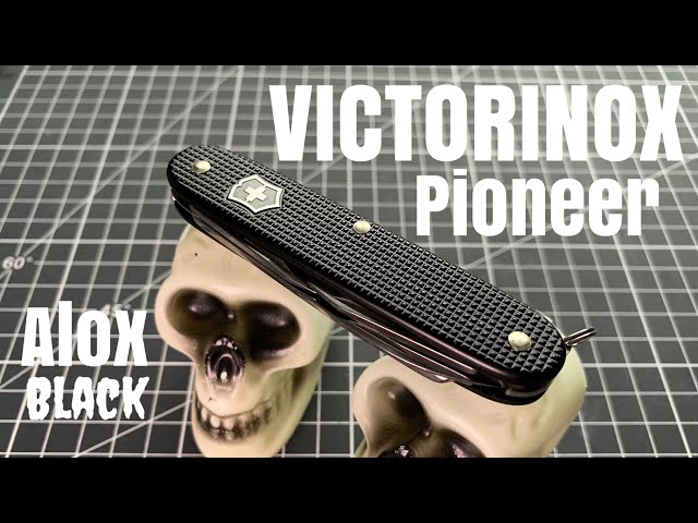 VICTORINOX "Pioneer Alox Black" édition spéciale ... on en mangerait !