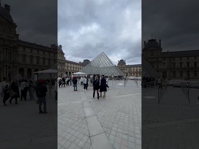 Paris - Louvre Museum - France 🇫🇷