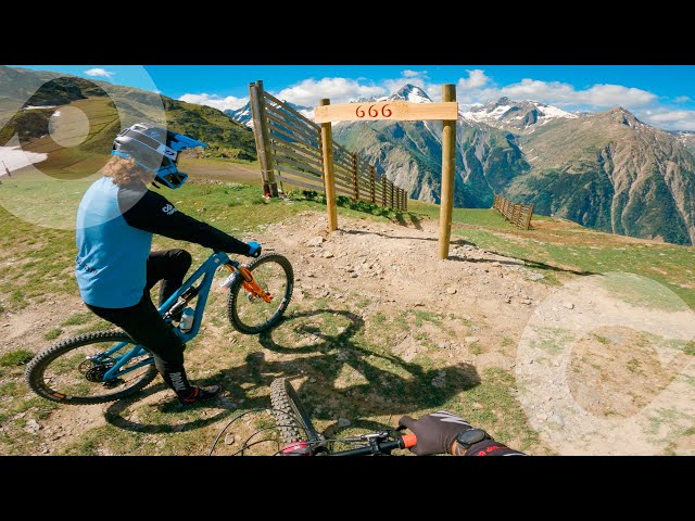 666 trail at 2 Alpes Bike Park (France) | Crazy view and shape evolving all along the trail 👌🏼