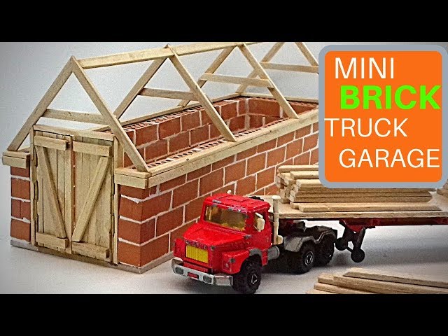 Mini Brick Garage - Bricklaying Model
