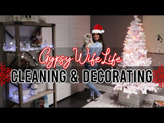 GYPSY CLEAN WITH ME CHRISTMAS 2020 // CLEANING & CHRISTMAS DECOR