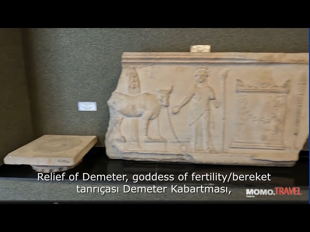 Turkey-İzmir-Bergama-pergamum museum 4-2,bergama müzesi bereket tanrısı demeter,Pergamon sembol