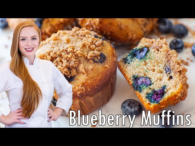 Blueberry Muffins with cinnamon crumble topping!