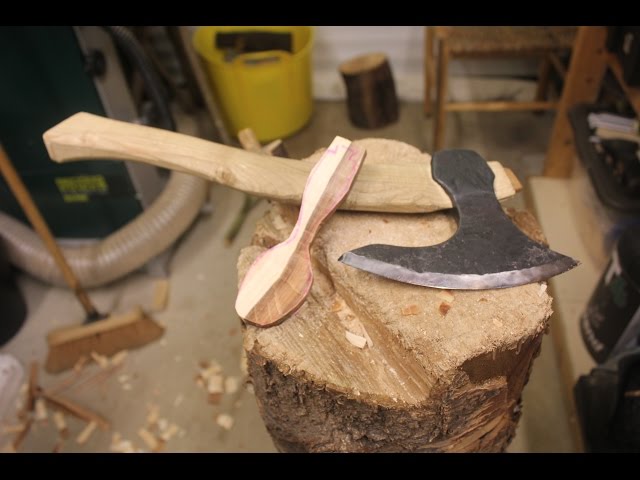 How To Carve A Spoon - Lee Stoffer