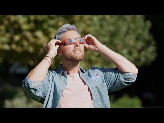 NSYNC’s Lance Bass Shows How to Safely View a Total Solar Eclipse