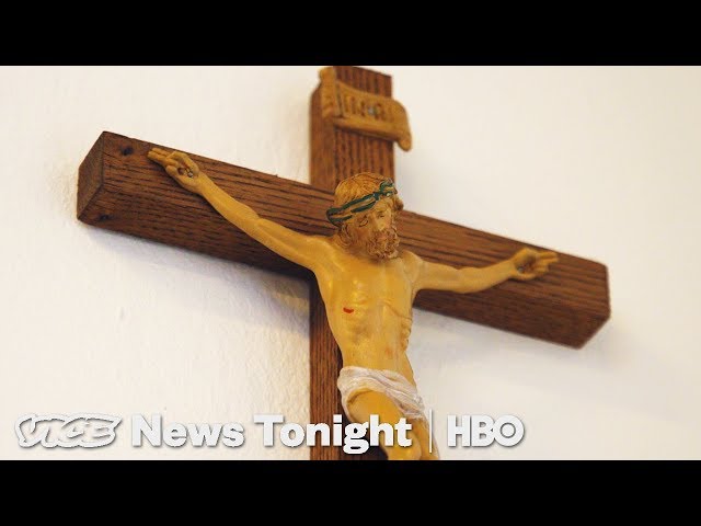 The Far-Right Is Trying To Make Crucifixes Mandatory In Italy (HBO)