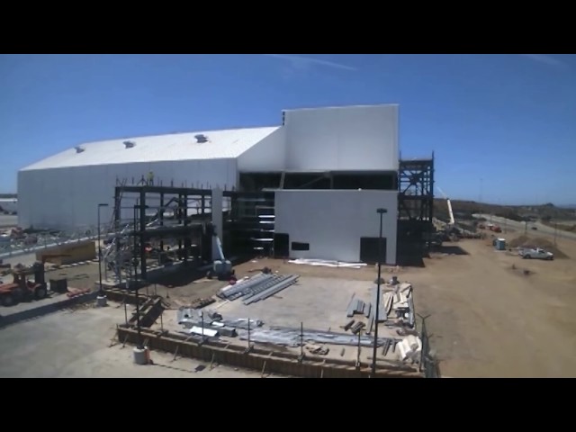 Time-lapse of Qantas' LAX Hangar getting built