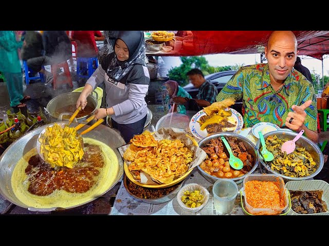 INSANE Indonesian street food in SURABAYA - World's #1 Soup + Cow's Nose Salad + Spicy seafood