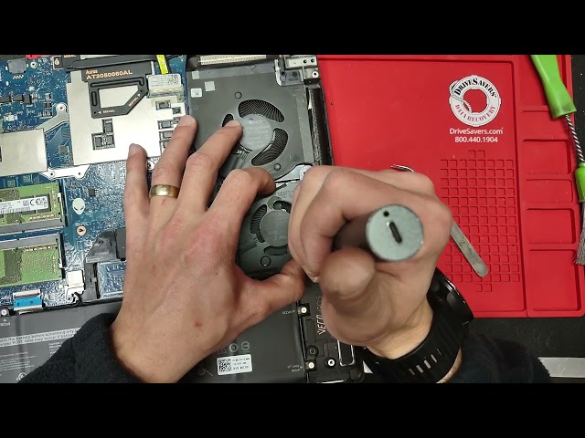 Alienware x17 R1 Dc jack replacement, fan clean-up
