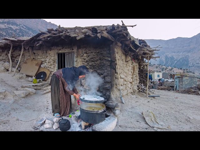 Making Soup and Distributing it Among the Neighbors - The Village Life Of Iran
