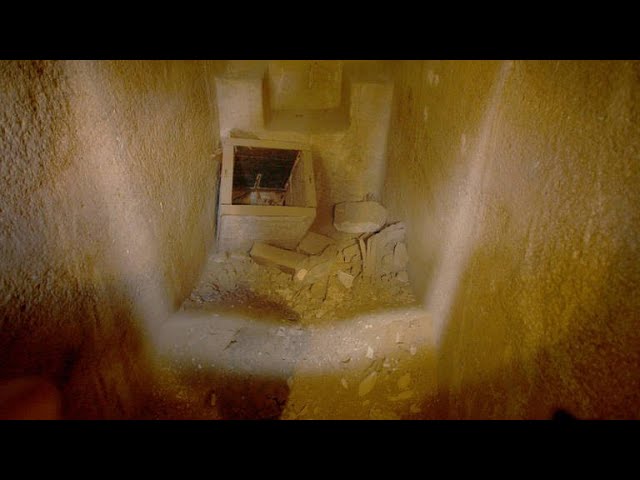 Egyptologists Open a Newly-Discovered Pyramid