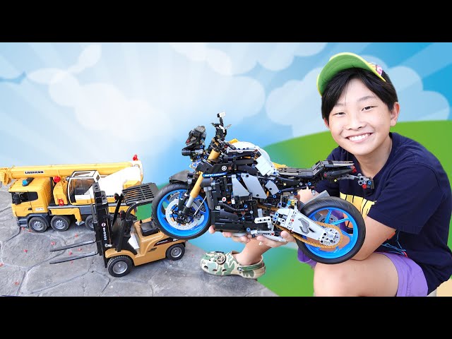 Yejun Lego Technic Super Bike Toy Assembly with Hot Wheels Car Toy Play