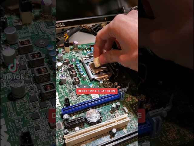 can you use chewing gum instead of thermal paste? #shorts