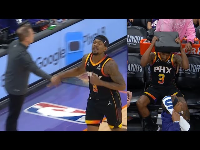Bradley Beal whacks away his coach Frank Vogel trying to high five him 😳