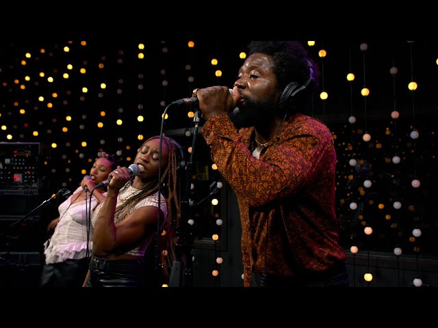 Young Fathers - Rice (Live on KEXP)
