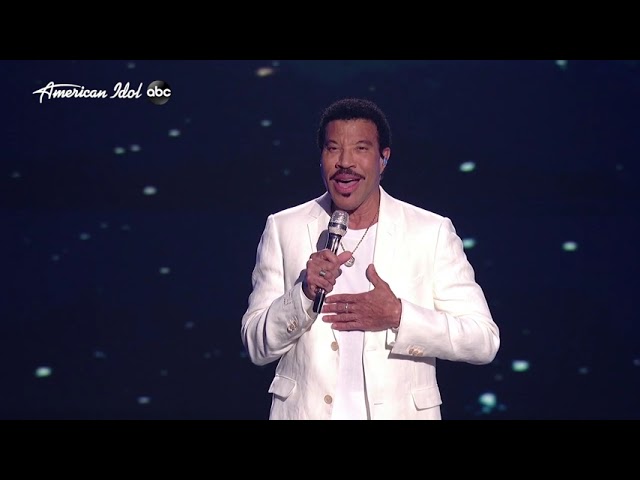 Lionel Richie Performs "One World" on the American Idol 2021 Season Finale