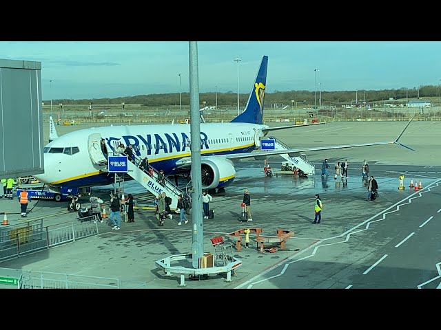 Ryanair Boeing 737 MAX 8-200 Stansted-Fuerteventura
