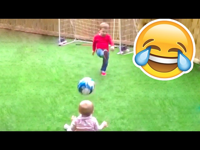 COMEDY FOOTBALL & FUNNIEST FAILS #9 (TRY NOT TO LAUGH)