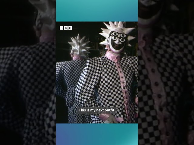 1986: Leigh Bowery’s brilliant wardrobe | Fashion | BBC Archive