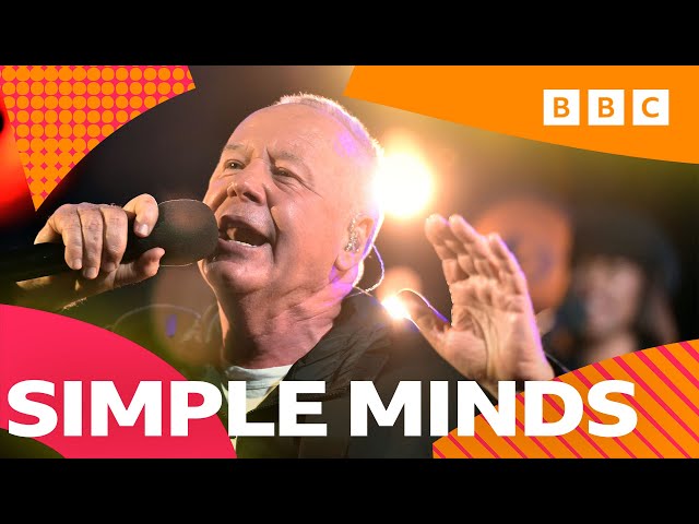 Simple Minds - Alive And Kicking ft BBC Concert Orchestra (Radio 2 Piano Room)