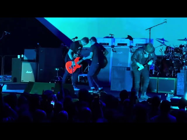 Pearl Jam - Porch, Vancouver BC, 5/4/2024 Live