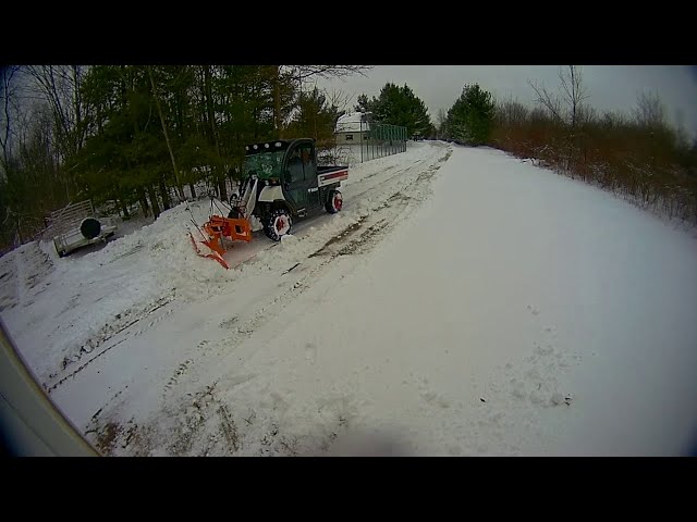 Bobcat Toolcat 5600 plowing 6" of wet snow