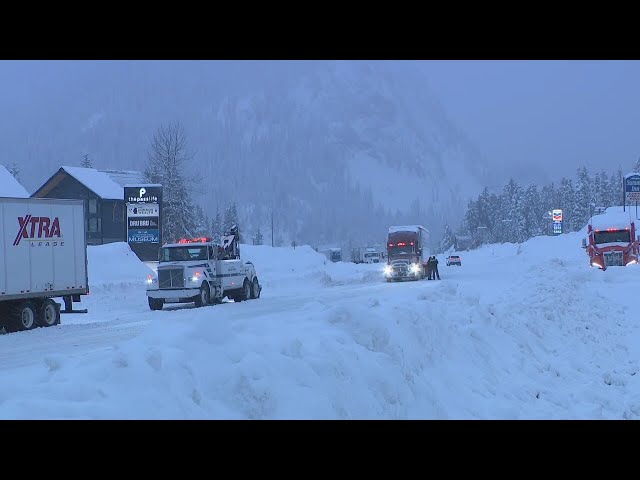 Blizzard conditions at Washington's Snoqualmie Pass Tuesday | ARC Seattle