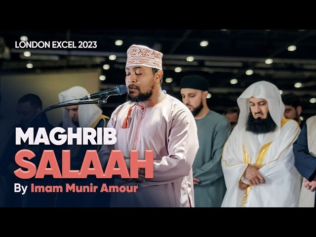 Sheikh Munir leading 15,000 people in Salah at ExCel London | Who does he sound like? 😍