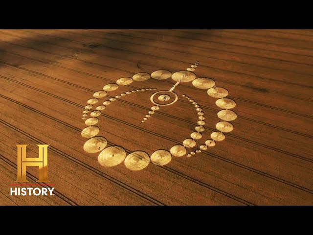 Ancient Aliens: Thousands of Mysterious Crop Circles in Farm Fields (Season 19)