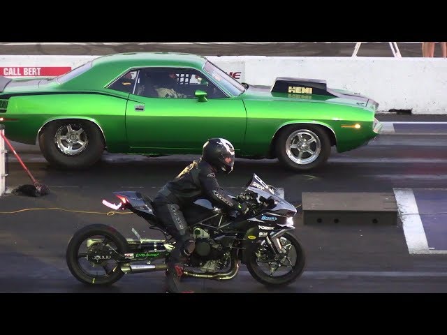 Cars vs Superbikes - drag racing - 604 Street Legit