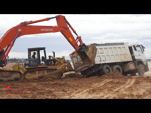 Dumper Stuck In Mud And Amazing Heavy Powerful Getting Unstuck With Bulldozer Vs Excavator