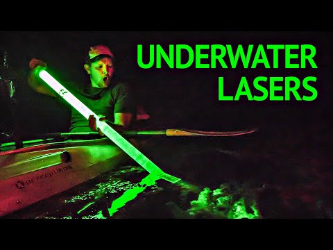 What Happens to Lasers Underwater? (Total internal reflection) - Smarter Every Day 219