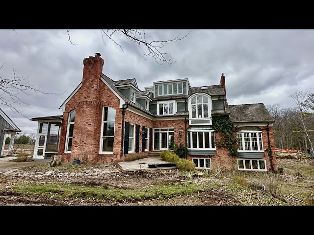 I Discovered a Millionaires ABANDONED 1990’s Countryside DREAM MANSION | WHY IS THIS ABANDONED?!?!