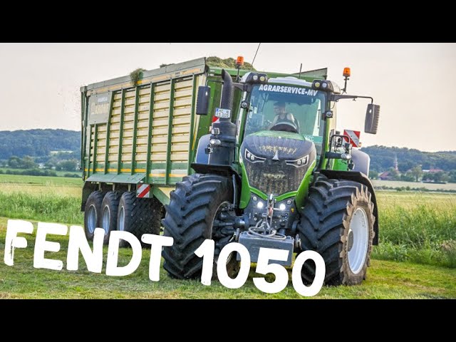 Biggest FENDT 1050 tractor | Grassilage | Claas Jaguar 970