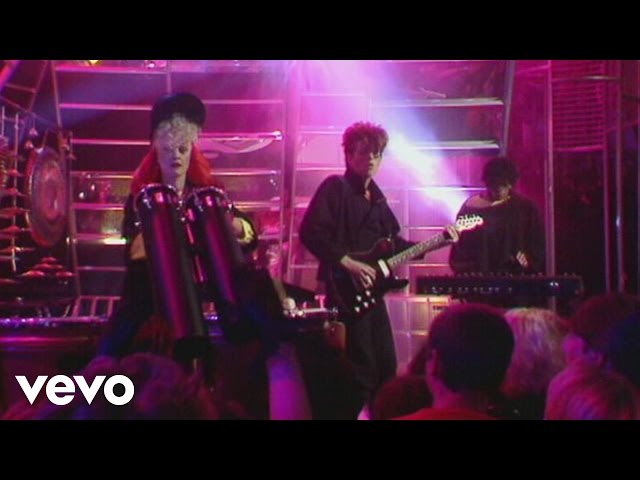 Thompson Twins - Doctor! Doctor! [Top Of The Pops 1984] (Official Video)