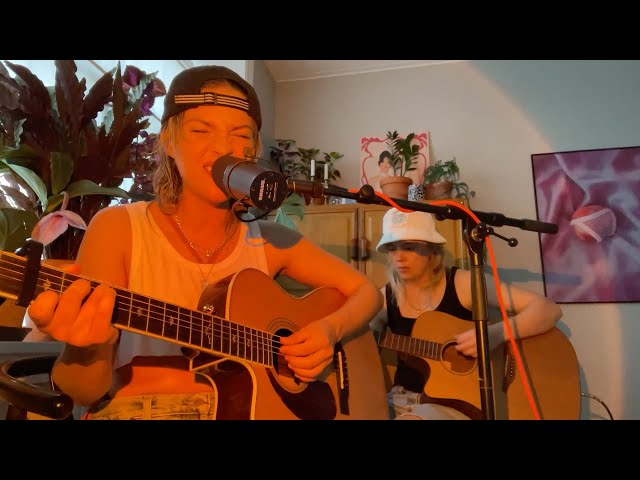Tove Styrke - Mood Swings (Acoustic Live Video)