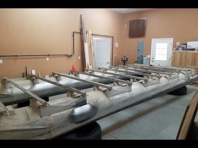 Craigslist Pontoon Boat: Replacing Carpet and Deck