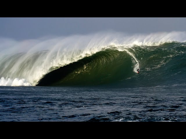 Conor Maguire Rides 60-Foot Monster Wave at Mullaghmore Head