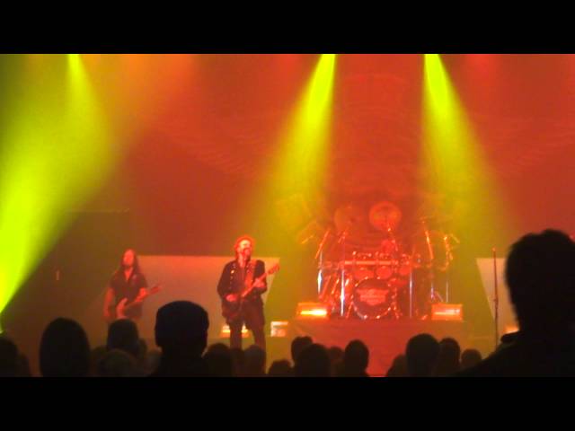 38 SPECIAL "Hold On Loosely" live in Edmonton, AB, Canada