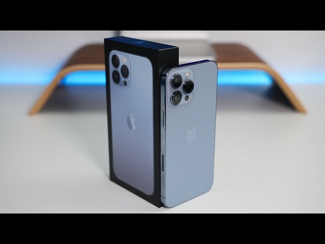 iPhone 13 Pro Max - Unboxing, Setup and First Look