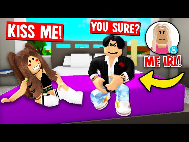 pretending to be a slender boy in ROBLOX BROOKHAVEN RP!